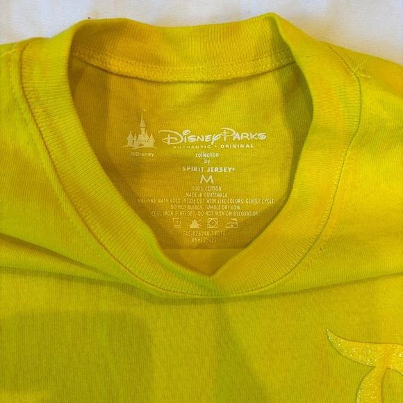Disney Parks‎ Spirit Jersey – Disneyland Resort Yellow Glitter Logo (Adult Med) - Picture 5 of 7
